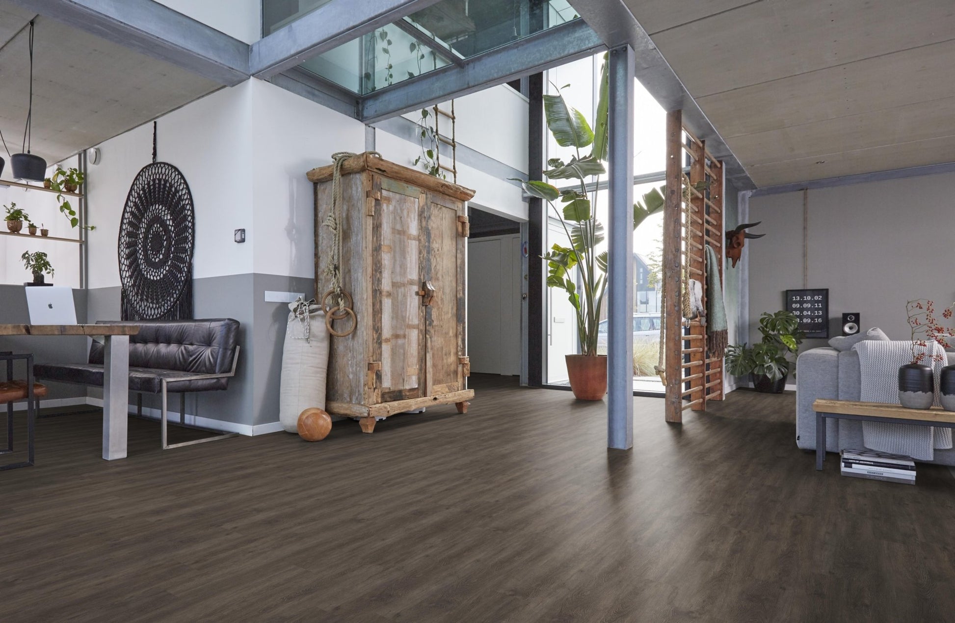 Floorlife Click PVC Bankstown Dark Grey 3619 SRC - Rechte stroken 122x22.8 cm Donkergrijs / Antraciet - Solza.nl