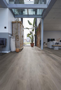 Floorlife Click PVC Parramatta Grey Oak 2554 SRC - Lichtgrijze vloer - Solza.nl