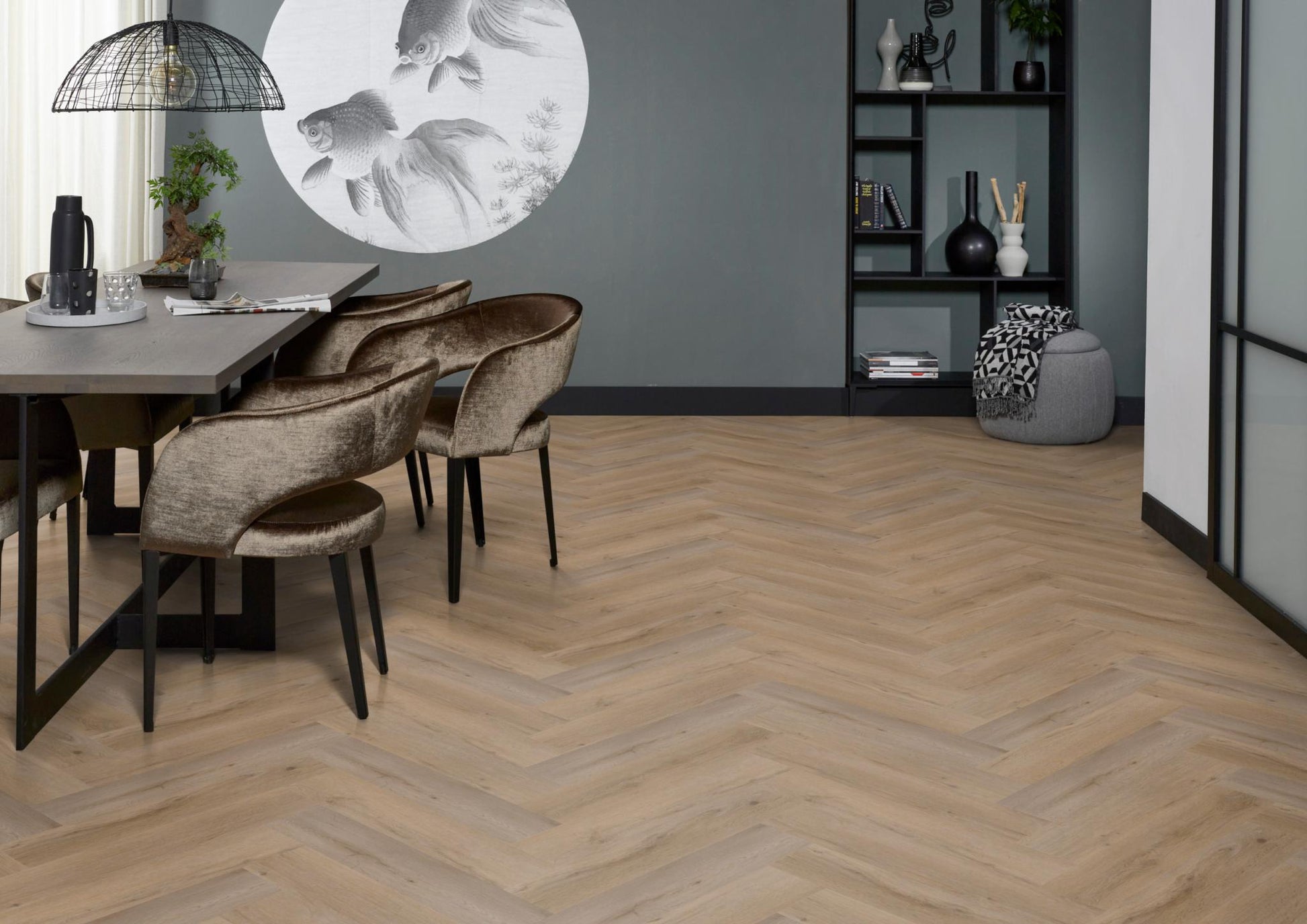 Floorlife Yup Leyton Herringbone Natural Oak Dryback PVC - Visgraat grijs/bruin - Solza.nl