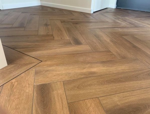 Gelasta Callisto Visgraat Rigid Click 5200 Natural Oak Dark - Solza.nl